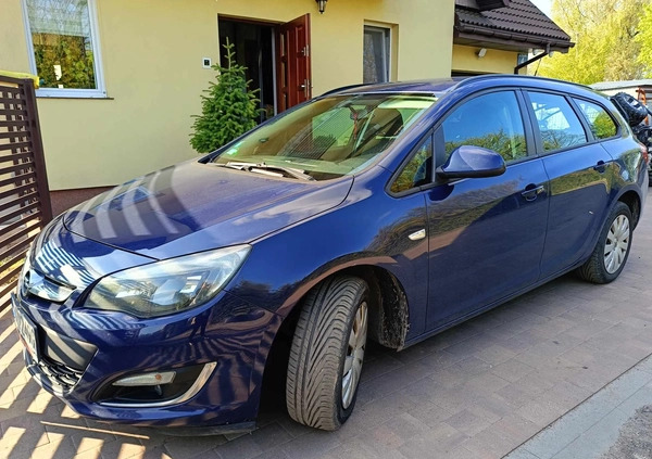 Opel Astra cena 22000 przebieg: 292000, rok produkcji 2013 z Kolbuszowa małe 16